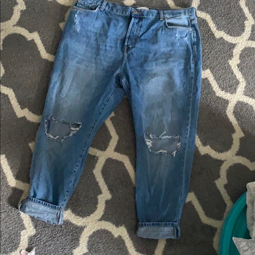 High waisted boyfriend jean